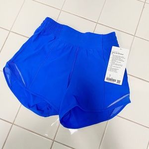 Lululemon Hotty Hot Shorts High Rise (HR) 4”